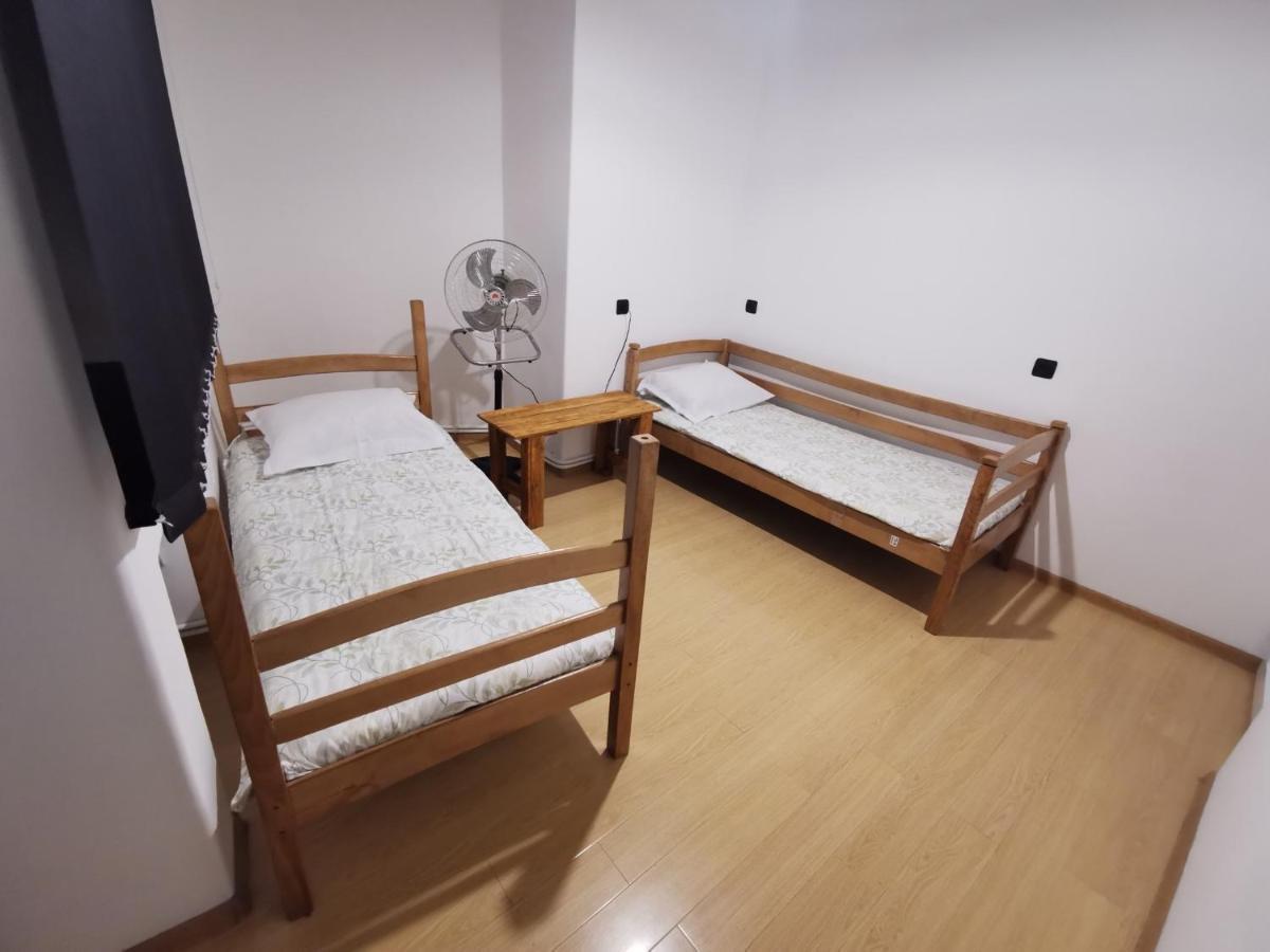 4 Friends Hostel Erevan Esterno foto